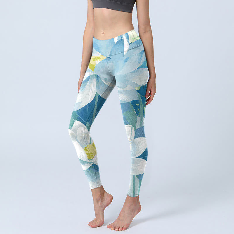 Leggings da palestra con stampa di loto bianco e blu Buddha Stones , pantaloni da yoga da donna - Blu - US18, UK/AU22, EU50 (4XL) - image 1