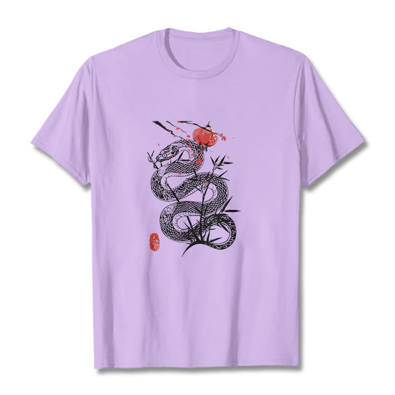Maglietta in cotone con motivo a serpente, lanterna con Buddha Stones e foglie di bambù - Prugna - 2XL - image 17