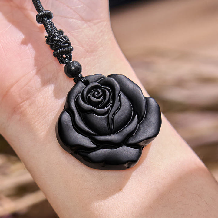 Collana con ciondolo di purificazione di rosa nera con corda di ossidiana nera Buddha Stones