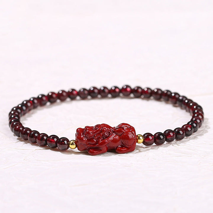 Braccialetto di protezione con perline quadrate in quarzo fragola, granato, cinabro , Buddha Stones
