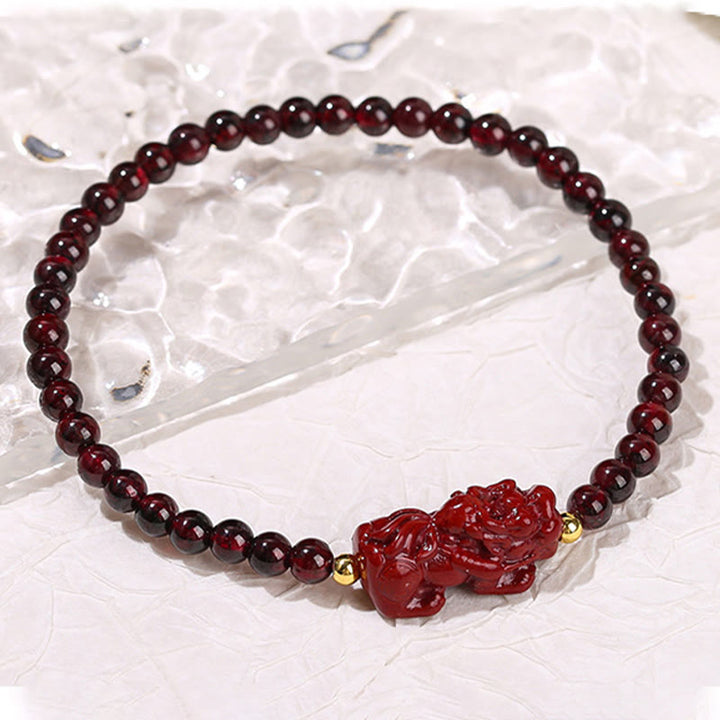 Braccialetto di protezione con perline quadrate in quarzo fragola, granato, cinabro , Buddha Stones