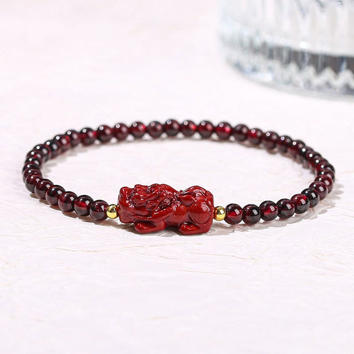 Braccialetto di protezione con perline quadrate in quarzo fragola, granato, cinabro , Buddha Stones