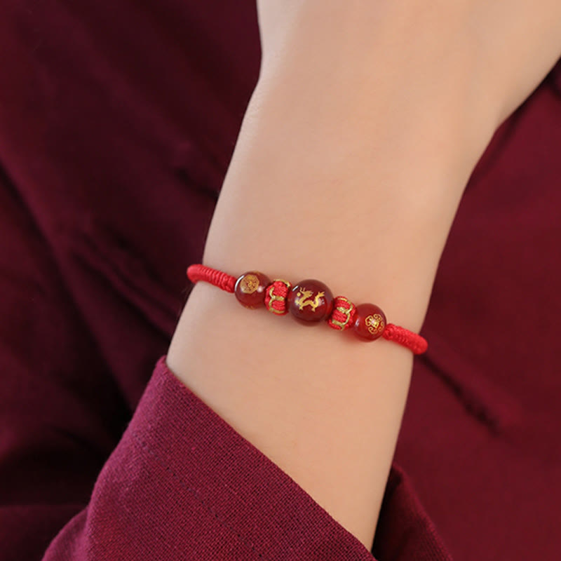 Braccialetto di protezione intrecciato con corda rossa in agata rossa fatto a mano con zodiaco cinese Buddha Stones