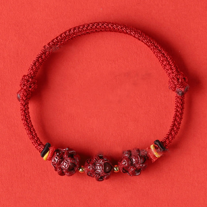 Braccialetto di benedizione intrecciato con cinabro rosso fatto a mano con Buddha Stones e zodiaco cinese