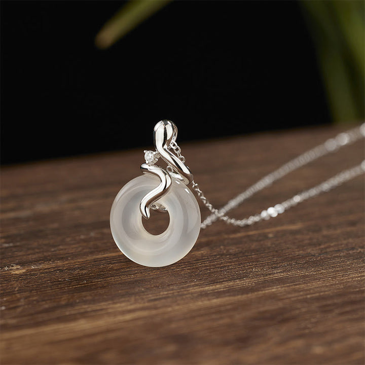 Buddha Stones 925 Sterling Silver Anno del serpente Calcedonio Pace fibbia Collana pendente positivo