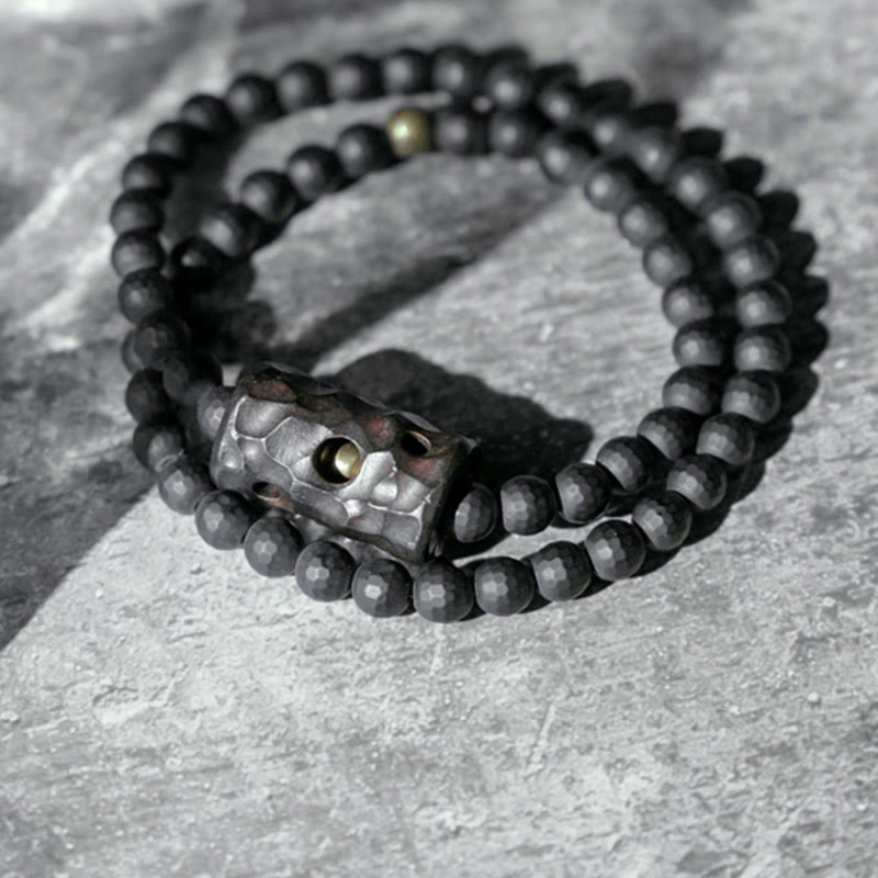 Braccialetto di protezione a doppio giro in onice nero ebano con superficie tagliata smerigliata Buddha Stones