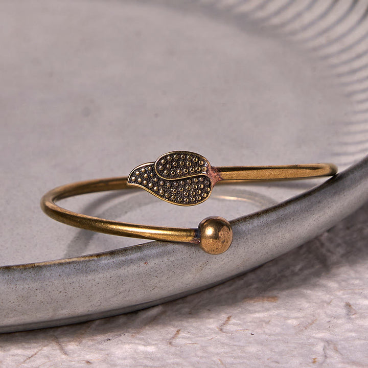 Bracciale rigido con perline di Buddha Stones , in ottone e rame, per fortuna e ricchezza