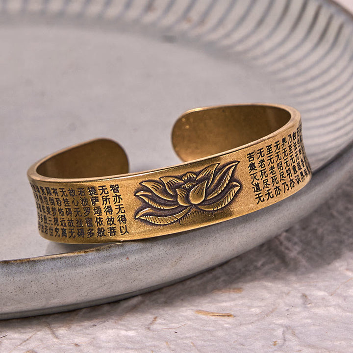 Bracciale rigido con polsino in ottone e rame con fiore di loto , Buddha Stones Heart Sutra Peace Cuff