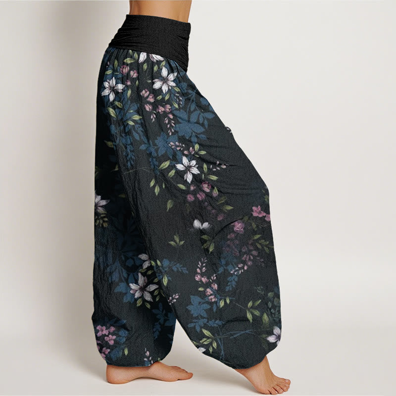 Pantaloni harem elastici in vita da donna Buddha Stones, piccoli fiori bianchi e foglie verdi - image 2