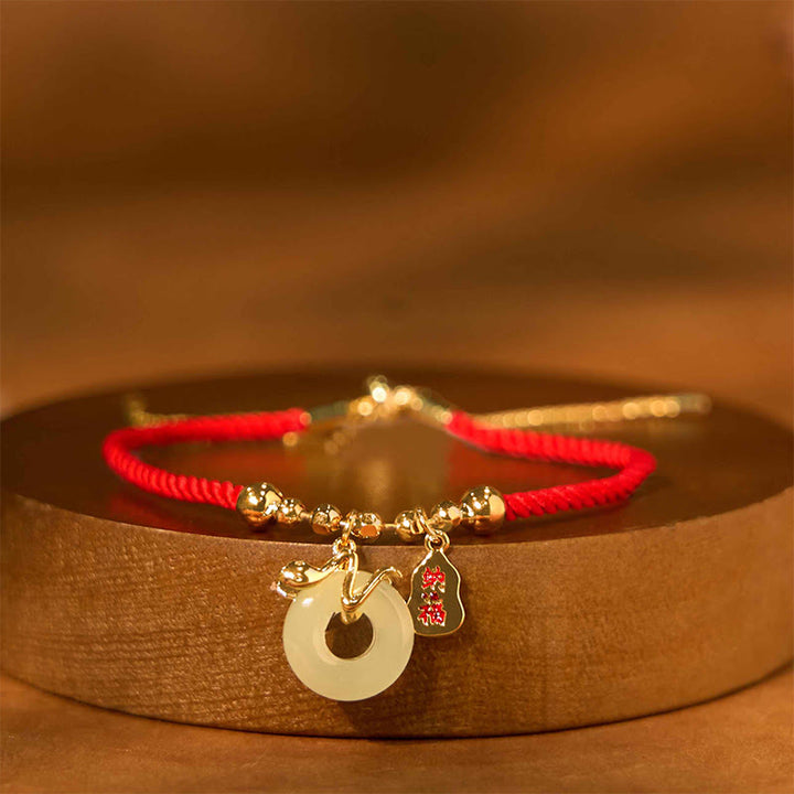 Buddha Stones Rame Placcato Oro Giada Fibbia della Pace Fu Carattere Anno del Serpente Braccialetto della Fortuna con Corda Rossa - Fibbia Peace con cordino rosso (circonferenza del polso: 14-17 cm) - image 0