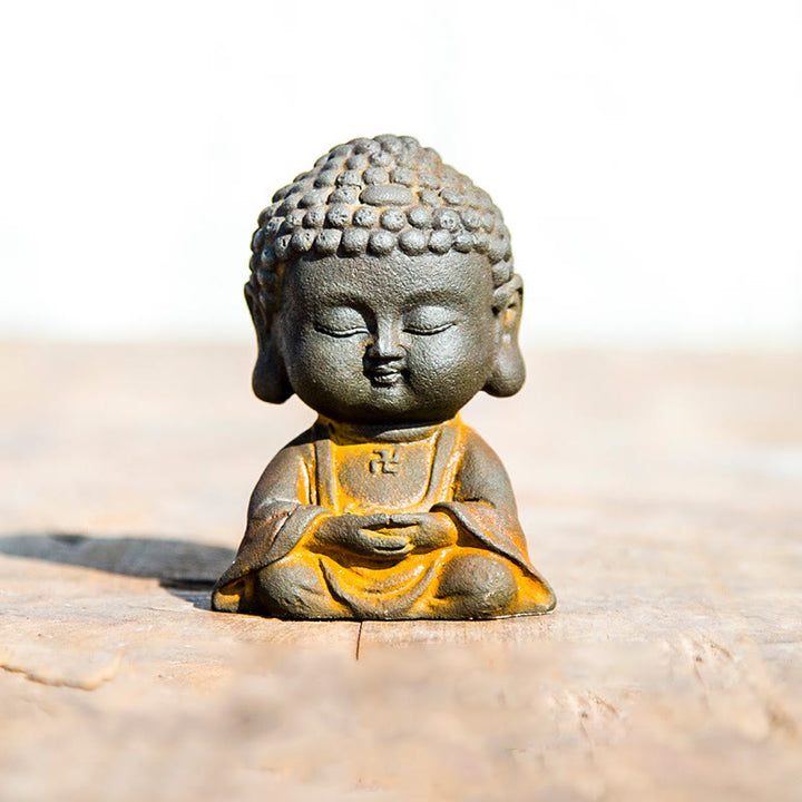 Buddha Stones Piccolo Buddha in Meditazione Statua in Resina Ruggine Polvere di Ferro Decorazione per la Casa