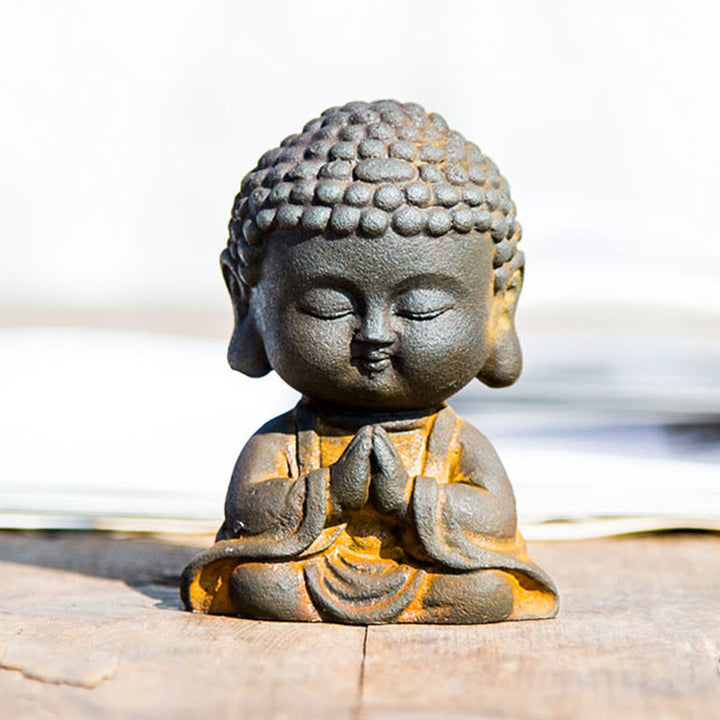 Buddha Stones Piccolo Buddha in Meditazione Statua in Resina Ruggine Polvere di Ferro Decorazione per la Casa