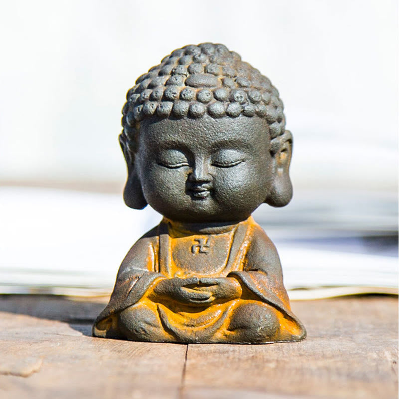 Buddha Stones Piccolo Buddha in Meditazione Statua in Resina Ruggine Polvere di Ferro Decorazione per la Casa - image 9