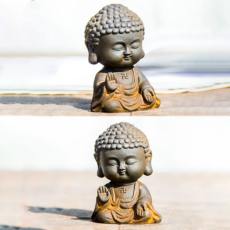 Buddha Stones Piccolo Buddha in Meditazione Statua in Resina Ruggine Polvere di Ferro Decorazione per la Casa