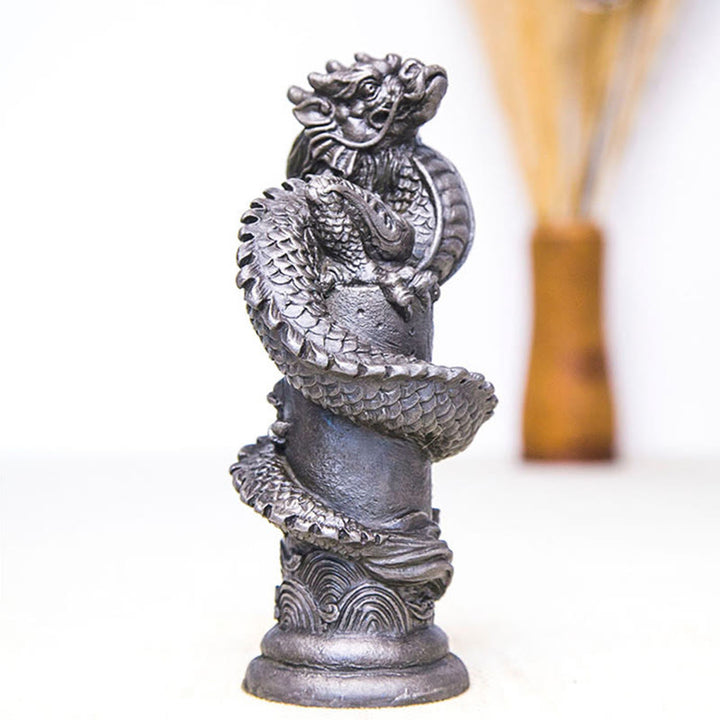 Buddha Stones fatto a mano drago volante intorno al pilastro polvere di ferro ruggine statua in resina decorazione per la casa
