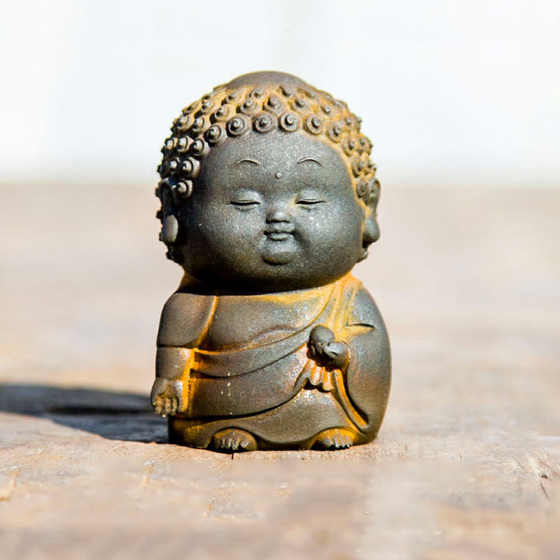 Buddha Stones Piccolo In Piedi Sdraiato Seduto Carino Buddha Polvere di Ferro Ruggine Statua in Resina Decorazione per la Casa