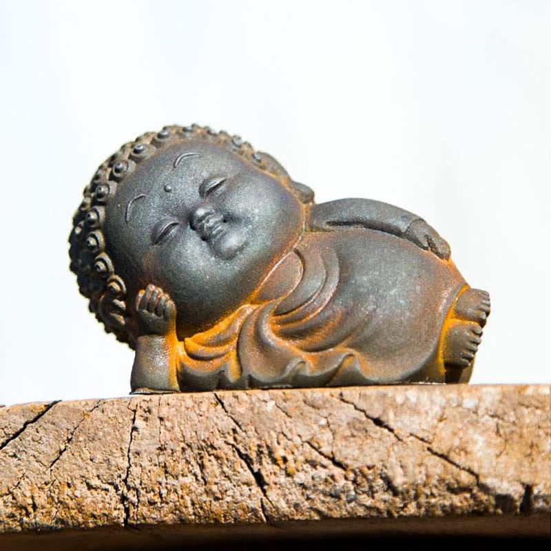 Buddha Stones Piccolo In Piedi Sdraiato Seduto Carino Buddha Polvere di Ferro Ruggine Statua in Resina Decorazione per la Casa