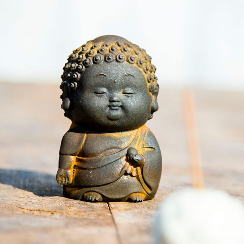 Buddha Stones Piccolo In Piedi Sdraiato Seduto Carino Buddha Polvere di Ferro Ruggine Statua in Resina Decorazione per la Casa