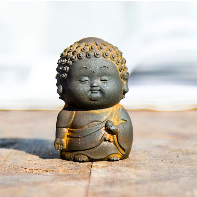 Buddha Stones Piccolo In Piedi Sdraiato Seduto Carino Buddha Polvere di Ferro Ruggine Statua in Resina Decorazione per la Casa