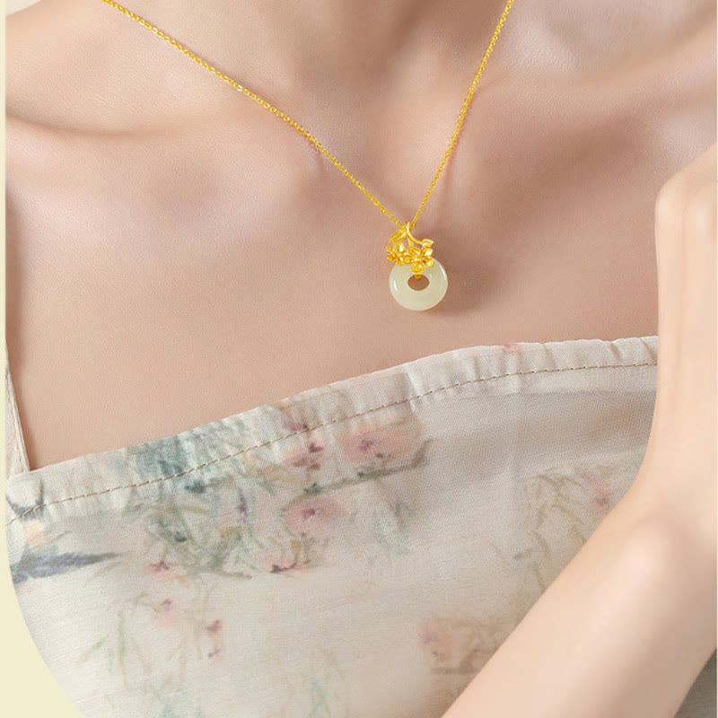Collana con ciondolo a forma di fiore di pesco, fibbia della pace in argento sterling 999, Buddha Stones, giada di Hetian