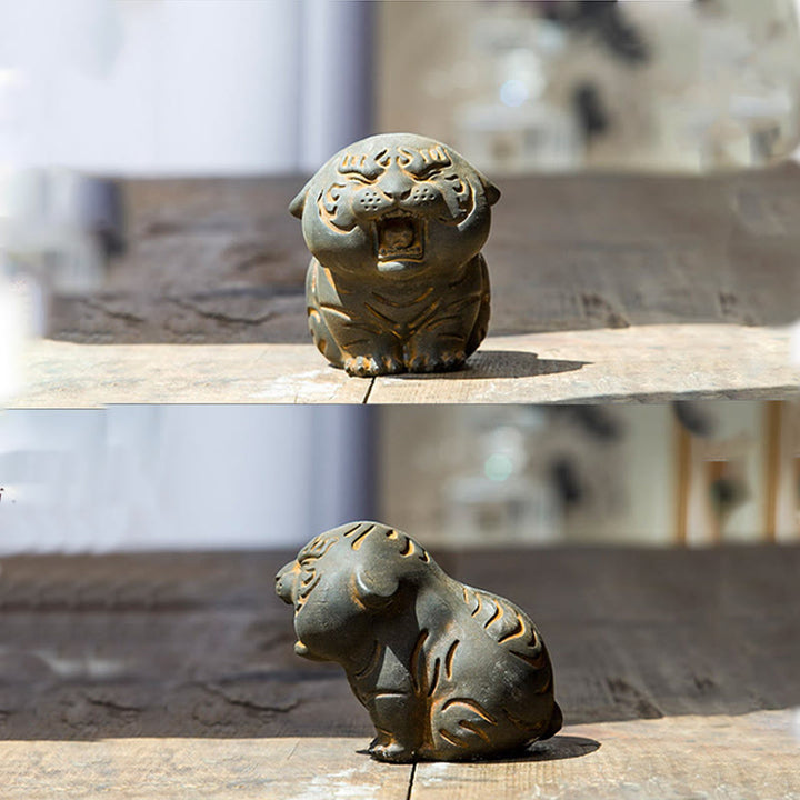 Buddha Stones Mini Carino Tigre Ferro Polvere Ruggine Statua Resina Decorazione Casa