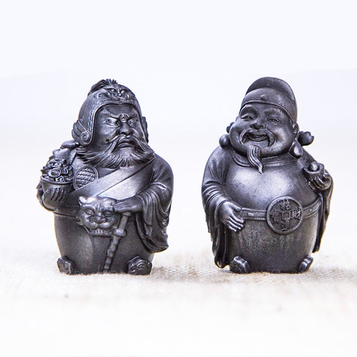 Buddha Stones Fatto a mano Letterario Militare Dio della Ricchezza Polvere di Ferro Ruggine Statua in Resina Decorazione per la Casa
