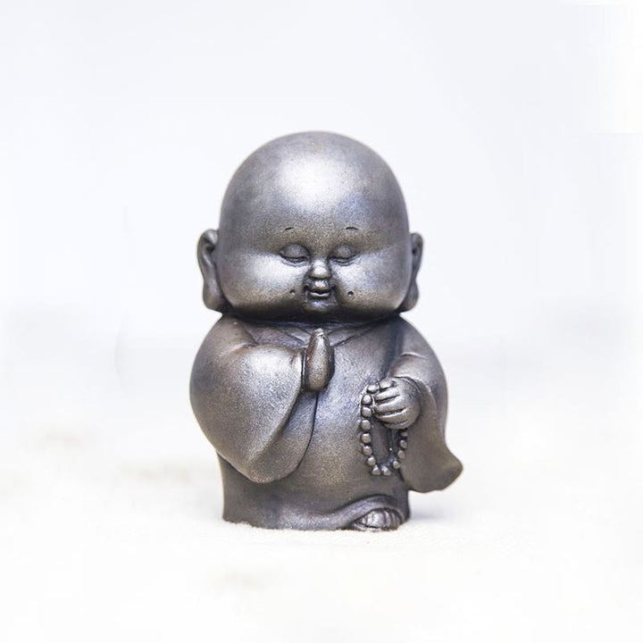 Statua in resina fusa Buddha Stones fatta a mano, piccolo monaco, in polvere di ferro, decorazione per la casa