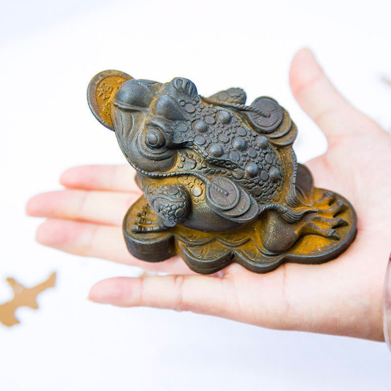 Buddha Stones fatte a mano Feng Shui Rana Rospo Monete di rame Polvere di ferro Ruggine Statua in resina Decorazione per la casa