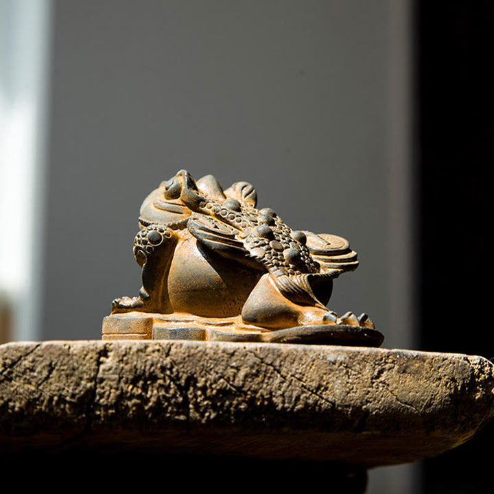 Buddha Stones fatte a mano Feng Shui Rana Rospo Monete di rame Polvere di ferro Ruggine Statua in resina Decorazione per la casa