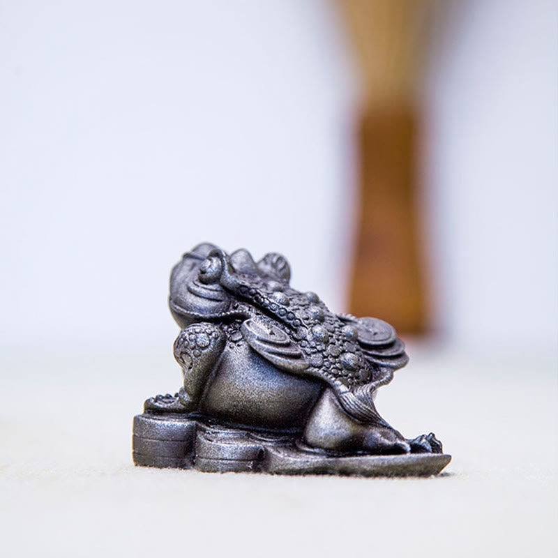 Buddha Stones fatte a mano Feng Shui Rana Rospo Monete di rame Polvere di ferro Ruggine Statua in resina Decorazione per la casa