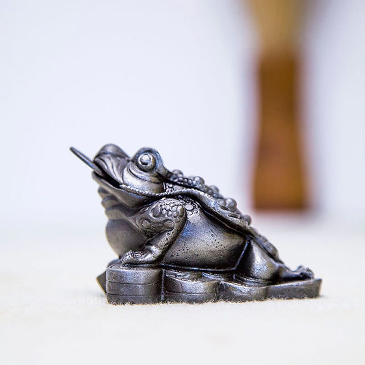 Buddha Stones fatte a mano Feng Shui Rana Rospo Monete di rame Polvere di ferro Ruggine Statua in resina Decorazione per la casa