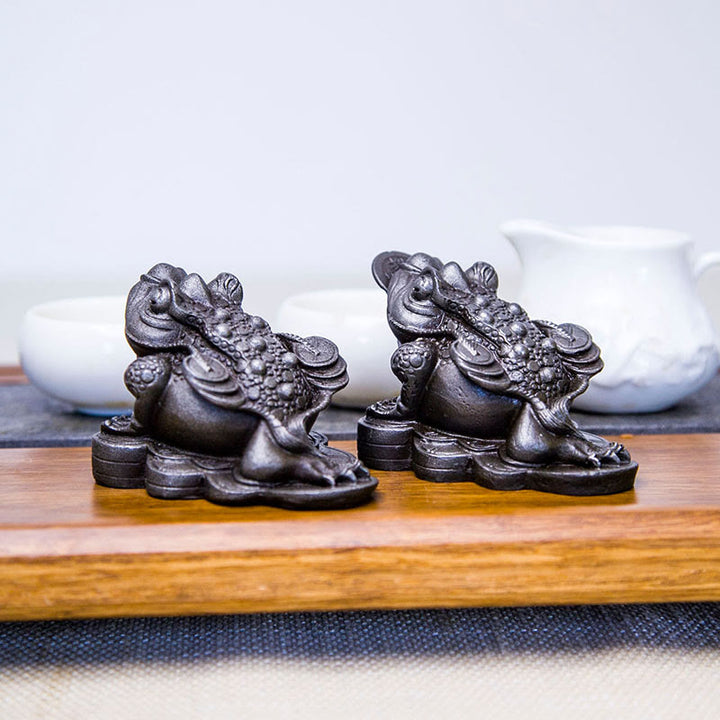 Buddha Stones fatte a mano Feng Shui Rana Rospo Monete di rame Polvere di ferro Ruggine Statua in resina Decorazione per la casa