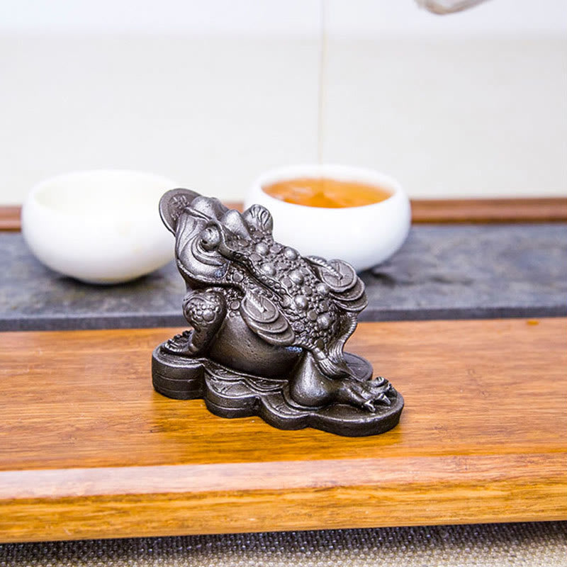 Buddha Stones fatte a mano Feng Shui Rana Rospo Monete di rame Polvere di ferro Ruggine Statua in resina Decorazione per la casa