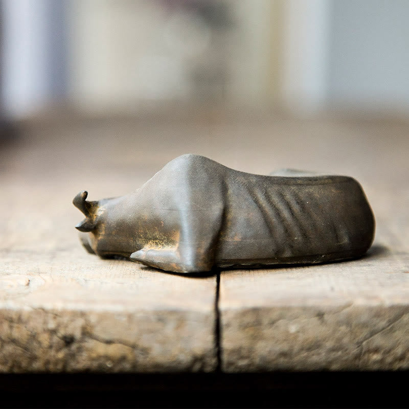 Buddha Stones fatto a mano piccolo bufalo d'acqua toro polvere di ferro ruggine statua in resina decorazione per la casa - image 3
