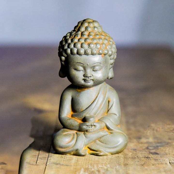 Buddha Stones Fatte a mano Ksitigarbha Kwan Yin Guanyin Avalokitesvara Tathagata Polvere di ferro Ruggine Statua in resina colata Decorazione della casa - Versione Rust - Tathagata 11,5*7,1*5,5 cm - image 12
