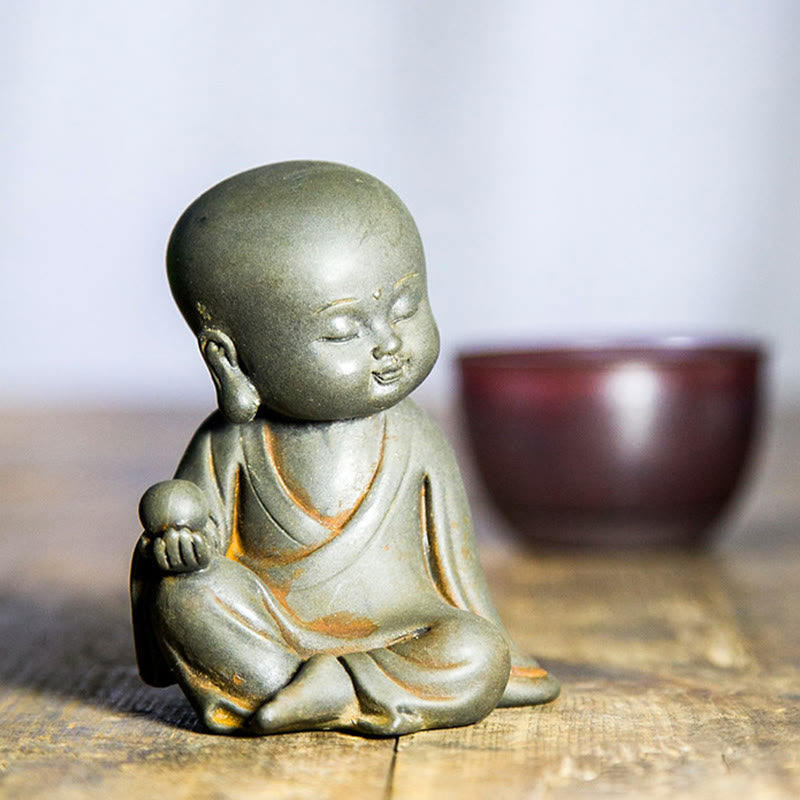 Buddha Stones Fatte a mano Ksitigarbha Kwan Yin Guanyin Avalokitesvara Tathagata Polvere di ferro Ruggine Statua in resina colata Decorazione della casa - image 3