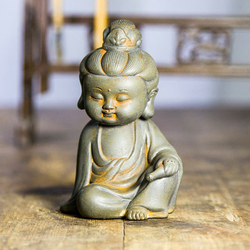 Buddha Stones Fatte a mano Ksitigarbha Kwan Yin Guanyin Avalokitesvara Tathagata Polvere di ferro Ruggine Statua in resina colata Decorazione della casa