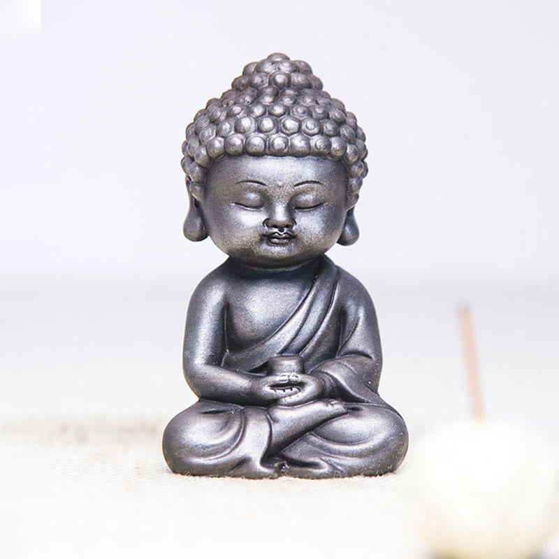 Buddha Stones Fatte a mano Ksitigarbha Kwan Yin Guanyin Avalokitesvara Tathagata Polvere di ferro Ruggine Statua in resina colata Decorazione della casa