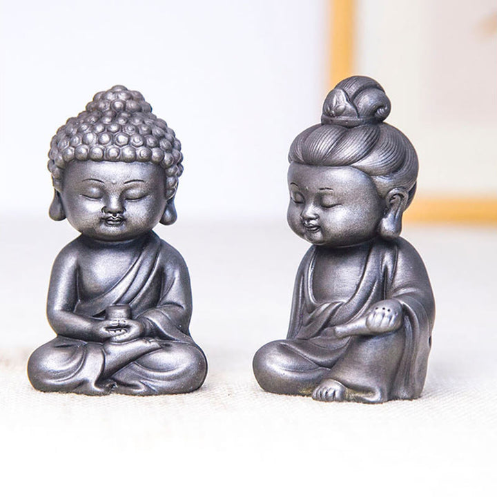 Buddha Stones Fatte a mano Ksitigarbha Kwan Yin Guanyin Avalokitesvara Tathagata Polvere di ferro Ruggine Statua in resina colata Decorazione della casa