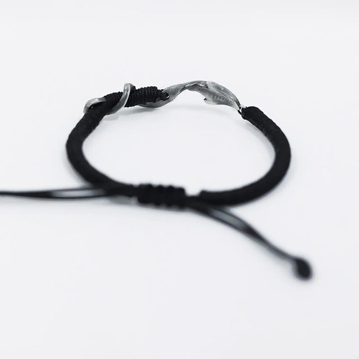 Braccialetto di protezione in corda di cera nera con squalo in argento sterling 999 Buddha Stones