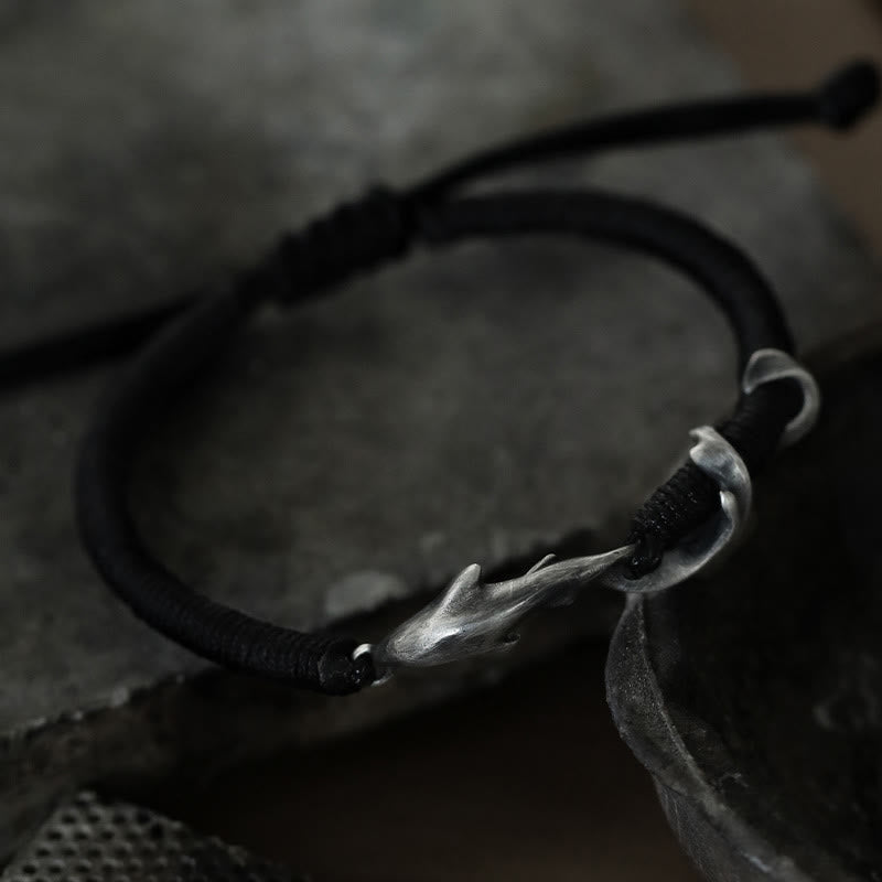 Braccialetto di protezione in corda di cera nera con squalo in argento sterling 999 Buddha Stones