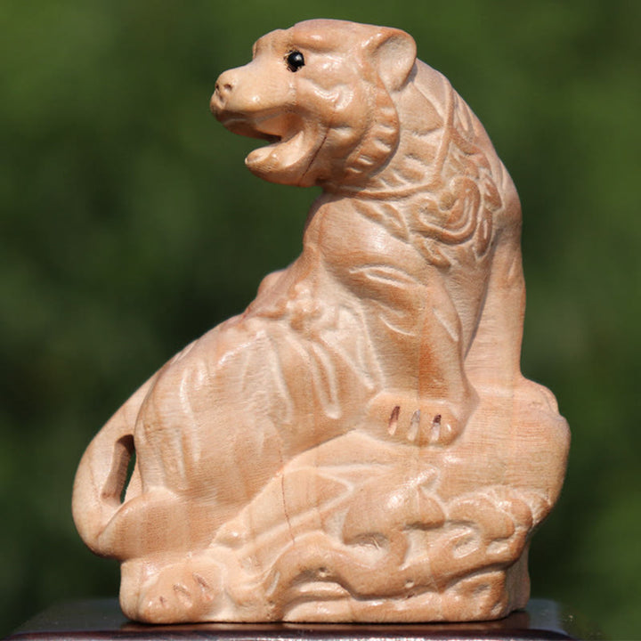 Buddha Stones Anno del serpente Zodiaco cinese Fu carattere Decorazione della statua della casa in legno di pesco - Tigre che scala la montagna - Altezza 11,5 cm - image 14