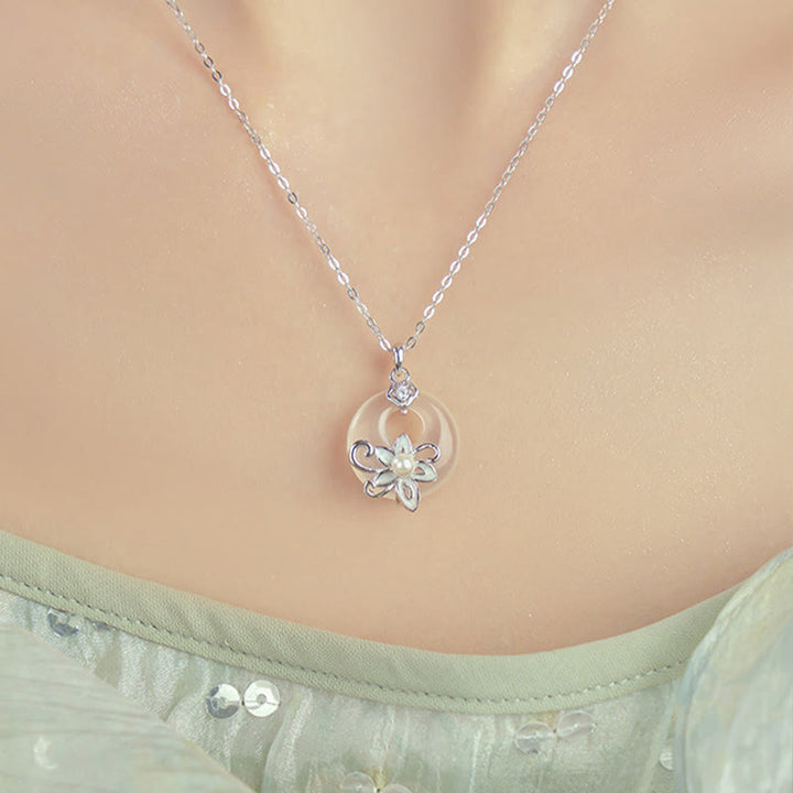 Buddha Stones Calcedonio Fibbia della Pace Argento Sterling 999 Loto Collana Pendente Positivo