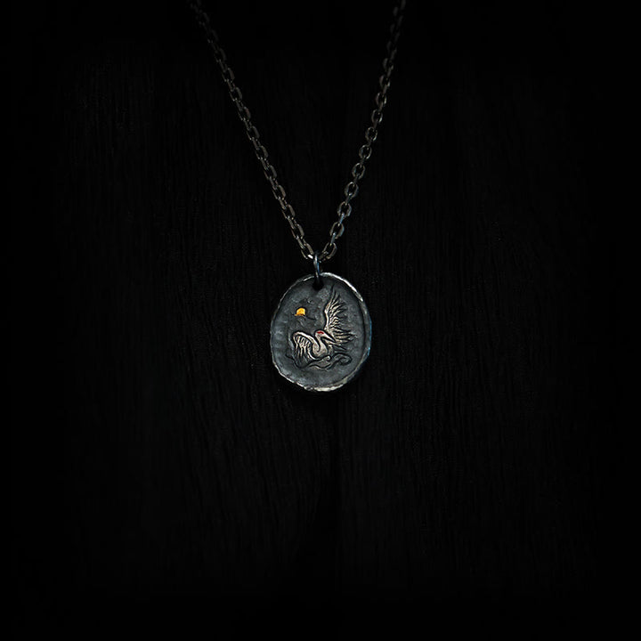 Collana pendente con ciondolo a forma di gru con nuvole di buon auspicio, in argento Buddha Stones 999 e oro 24k - image 1
