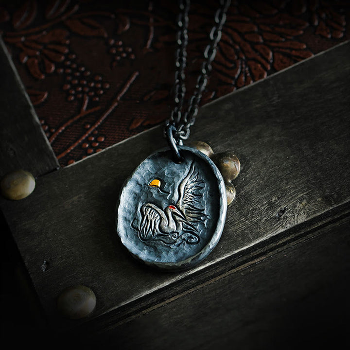 Collana pendente con ciondolo a forma di gru con nuvole di buon auspicio, in argento Buddha Stones 999 e oro 24k