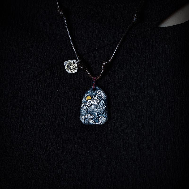 Collana con ciondolo di protezione con nuvole di buon auspicio in argento sterling 999 e oro 24k, Buddha Stones