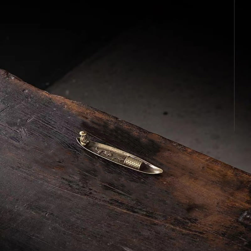 Buddha Stones Pescatore Barca Koi Pesce Lega di Zinco Porta Bastoncini di Incenso Bruciatore di Incenso Curativo Decorazione - image 7