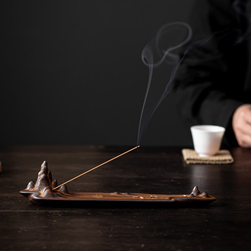 Buddha Stones Montagne Barca Design Guarigione Spirituale Bastoncino di Ceramica Bruciatore di Incenso Decorazione - Marrone 27,3*4,1*6 cm - image 0