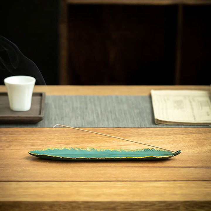 Buddha Stones Piuma verde Bordo dorato Bruciatore di incenso in ceramica Decorazione - image 7