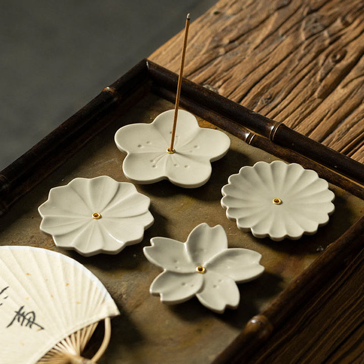 Buddha Stones, loto, fiore di ciliegio, fiore di prugna, crisantemo, bruciatore di incenso in ceramica curativo, decorazione